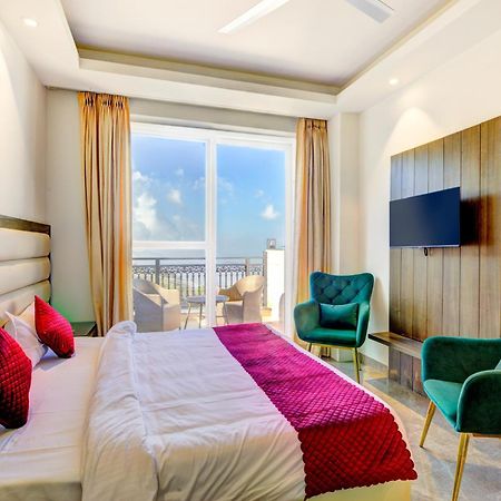 Luxe Resorts - Centrally Heated Air Conditioned Hotel In The Heart Of カソーリ エクステリア 写真
