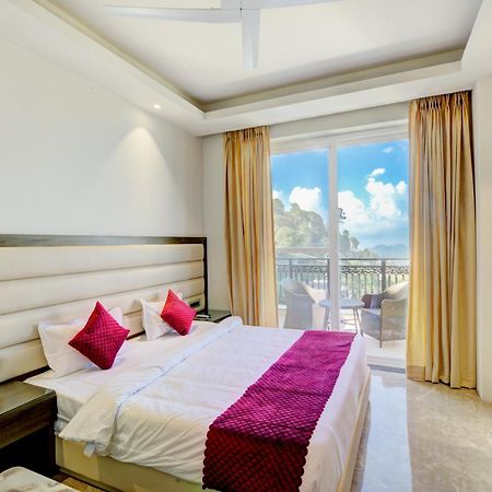 Luxe Resorts - Centrally Heated Air Conditioned Hotel In The Heart Of カソーリ エクステリア 写真