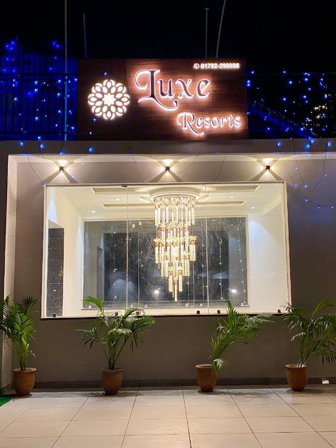 Luxe Resorts - Centrally Heated Air Conditioned Hotel In The Heart Of カソーリ エクステリア 写真