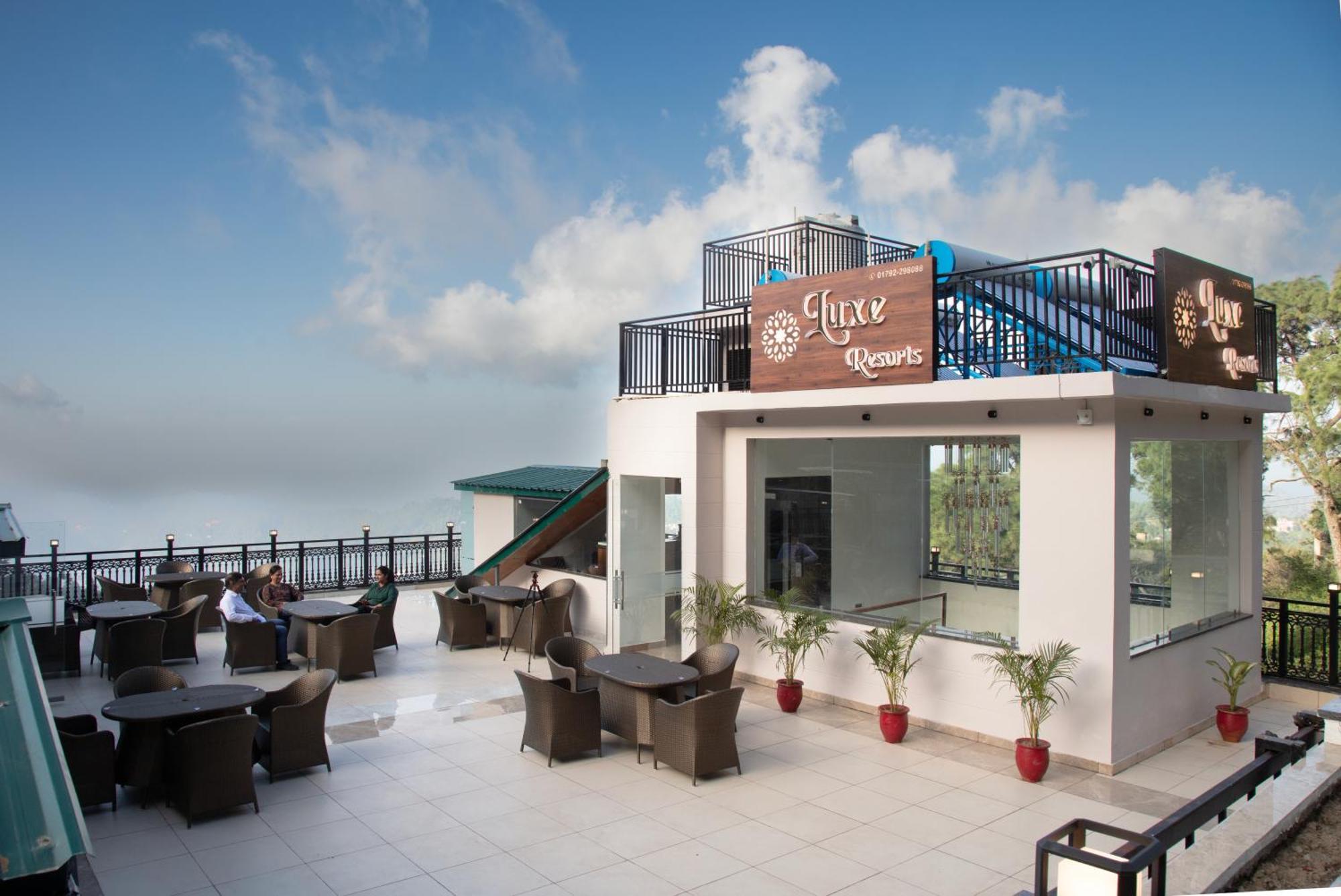 Luxe Resorts - Centrally Heated Air Conditioned Hotel In The Heart Of カソーリ エクステリア 写真