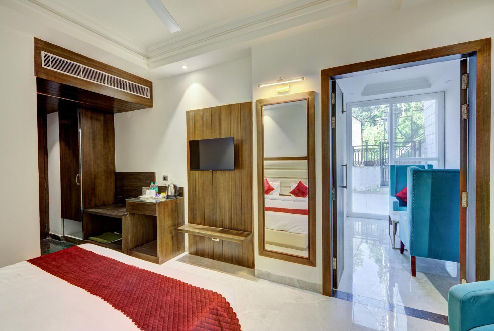 Luxe Resorts - Centrally Heated Air Conditioned Hotel In The Heart Of カソーリ エクステリア 写真